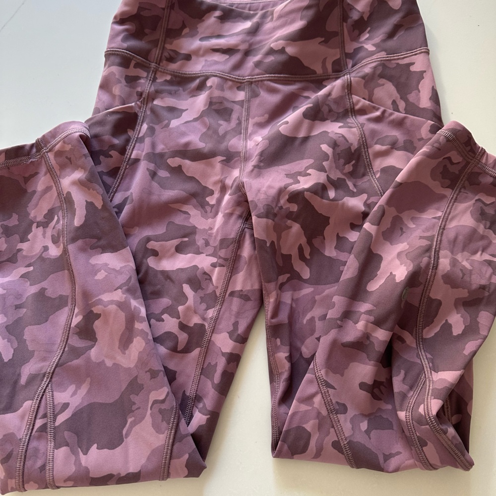 Lu Lu lemon leggings with phone pockets